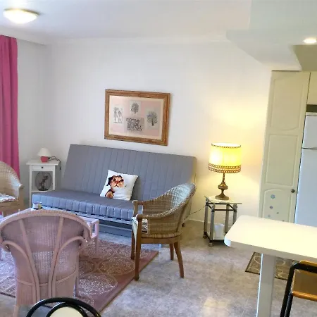 With One Bedroom In Puerto De La Cruz With Wonderful Sea View Enclosed Garden And Wifi *